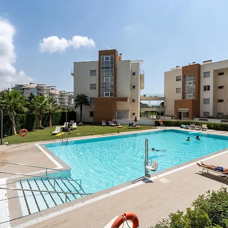 Luxury Penthouse With Rooftop Lägenhet