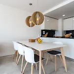 Luxury Penthouse With Rooftop Apartment