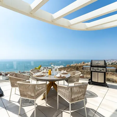 Luxury Penthouse With Rooftop Fuengirola