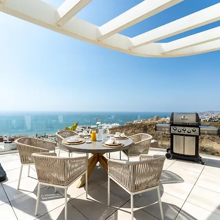 Luxury Penthouse With Rooftop