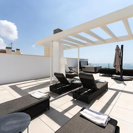 דירה Luxury Penthouse With Rooftop פואנגירולה