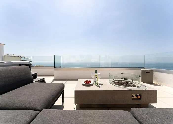Luxury Penthouse With Rooftop Fuengirola