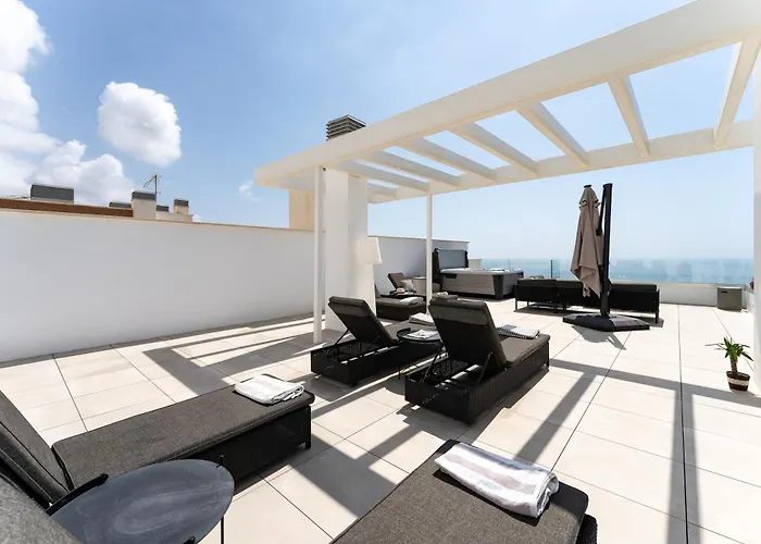 Luxury Penthouse With Rooftop 아파트 푸엔히롤라